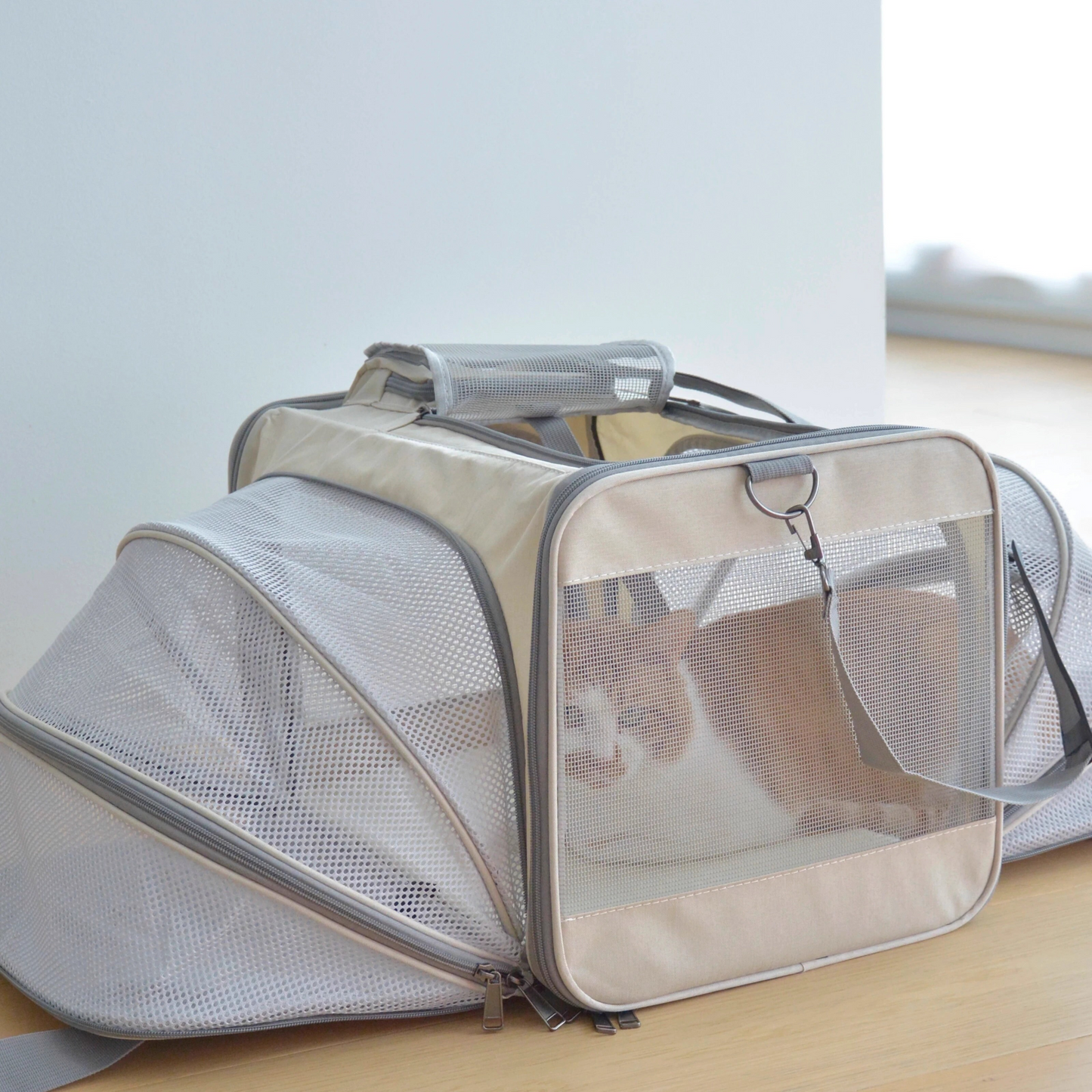 TofuTote™ – Foldable Pet Carrier Bag