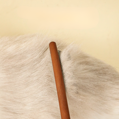 KinuComb – Wooden Grooming Comb for Cats