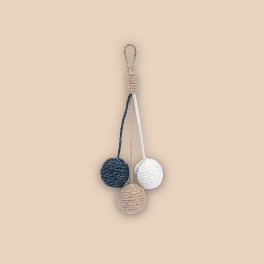 RingiRin™ – Hanging Jingle Ball Set